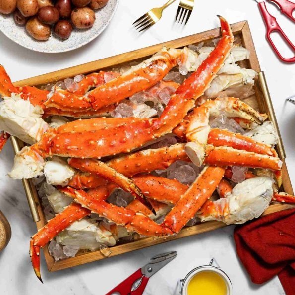 Colossal-Red-King-Crab-Legs-595x595-1.jpg